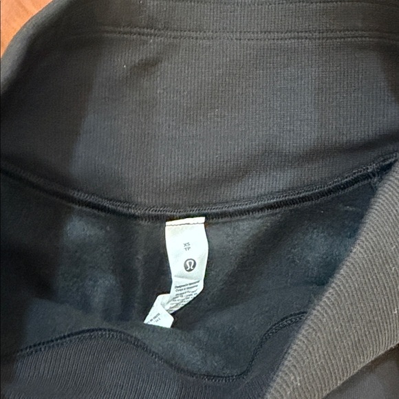 Lululemon Athletica Classic Black Mini Skirt - Picture 4 of 5